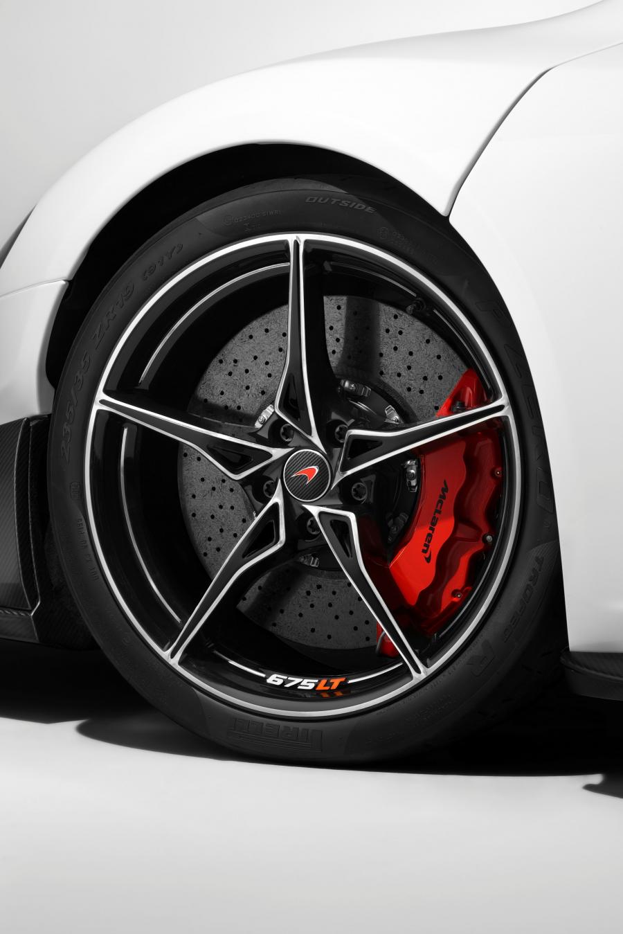 Колеса McLaren 675LT 2015 года  (WW) (фото 3 из 39)